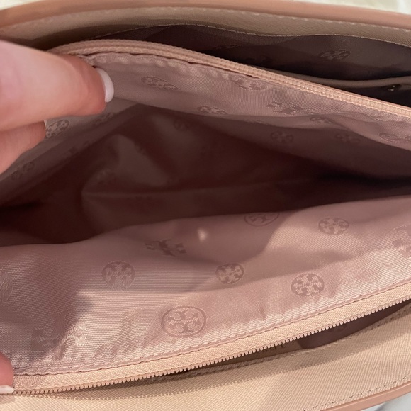 Tory Burch York Small Saffiano Leather Tote Bag, Light Oak - Picture 7 of 10